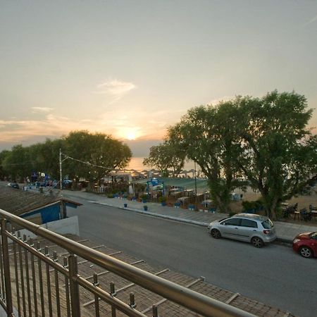 Sea Gem Apartment 1 Néoi Epivátai Dış mekan fotoğraf